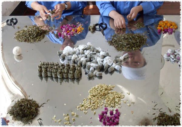 Making flower tea